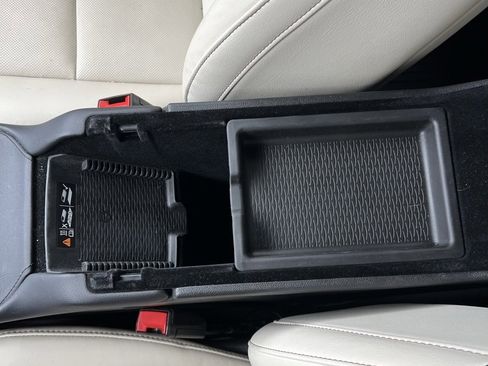 Used 2021 Cadillac XT4 Sport image 17