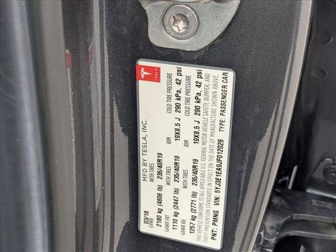 Used 2018 Tesla Model 3 Long Range image 26