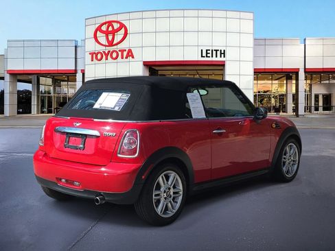 Used 2014 MINI Cooper Convertible image 5