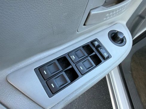 Used 2006 Dodge Dakota SLT w/ Trailer Tow Group image 36