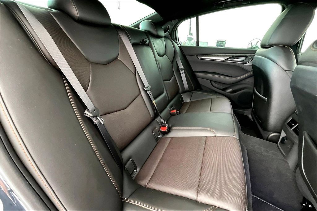 Used 2026 Cadillac CT5 V w/ Technology Package RWD image 34