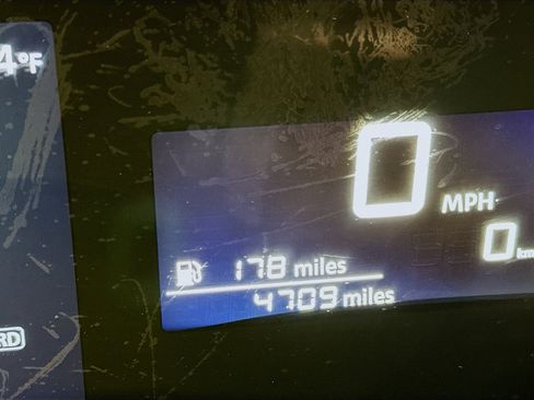 Used 2025 Nissan Kicks S image 19