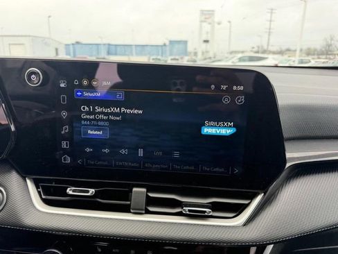 Used 2026 Chevrolet Equinox LT w/ Convenience Package II image 14