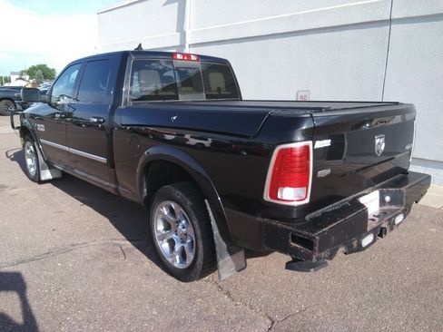 Used 2018 RAM 1500 Laramie w/ Convenience Group image 8