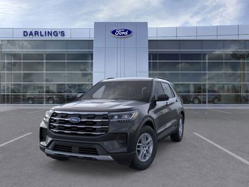 New 2026 Ford Explorer Active image 2