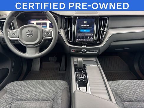 Certified 2025 Volvo XC60 B5 Core w/ Protection Package Premier AWD/4WD image 22