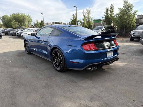 Used 2018 Ford Mustang GT Premium RWD image 5