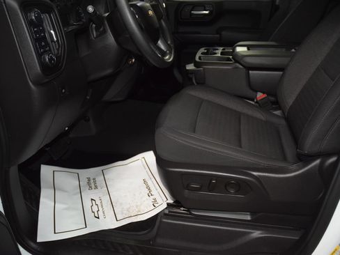 Used 2024 Chevrolet Silverado 1500 Custom AWD/4WD image 39