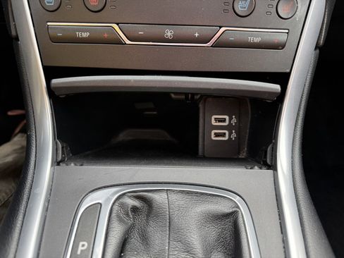 Used 2018 Ford Edge Titanium w/ Equipment Group 301A image 22