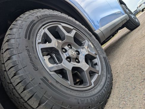 New 2025 Honda Pilot TrailSport image 4