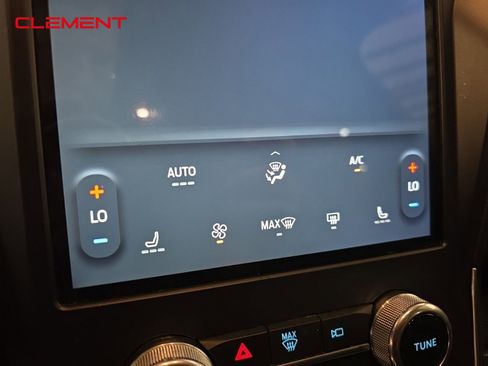 Used 2022 Ford Edge ST image 16