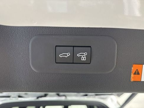 New 2026 Lexus TX 500h AWD image 33