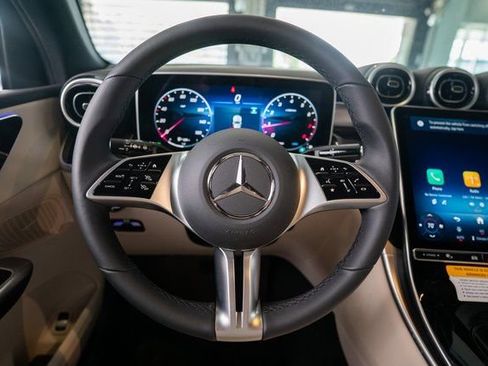 Certified 2025 Mercedes-Benz GLC 300 4MATIC image 23