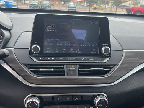 Used 2023 Nissan Altima 2.5 SV image 20