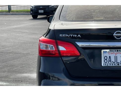 Used 2017 Nissan Sentra SV image 14
