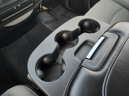 Used 2024 RAM 1500 Classic SLT image 21