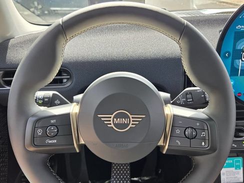 New 2026 MINI Cooper 2-Door Hardtop FWD image 24
