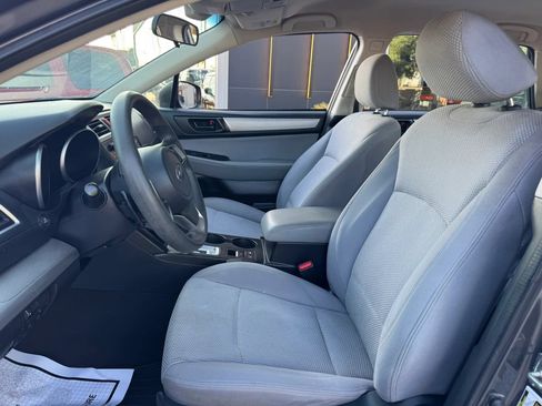 Used 2019 Subaru Outback 2.5i AWD/4WD image 15