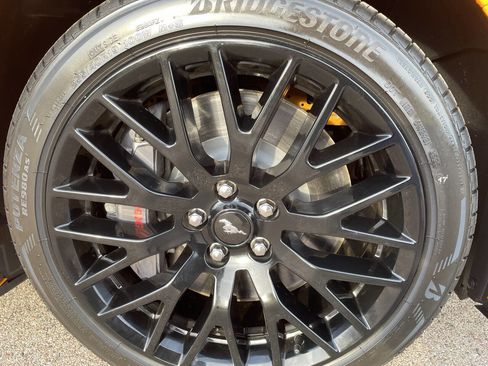 Used 2018 Ford Mustang GT Premium w/ GT Performance Package image 16