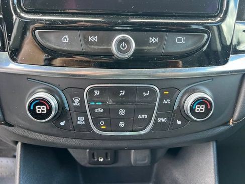 Used 2021 Chevrolet Traverse LT w/ LPO, Floor Liner Package AWD/4WD image 29