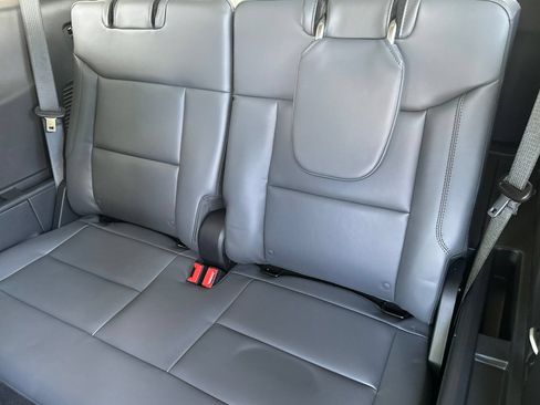 New 2026 Ford Explorer Active w/ Active Comfort Package RWD image 15