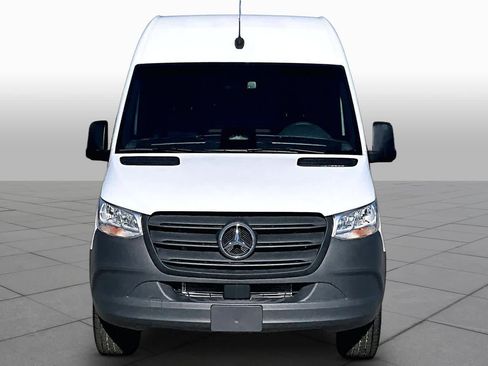 New 2025 Mercedes-Benz Sprinter 2500 image 3