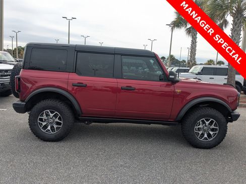 New 2025 Ford Bronco Badlands image 3