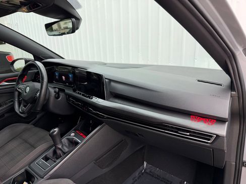 Used 2022 Volkswagen GTI SE FWD image 18