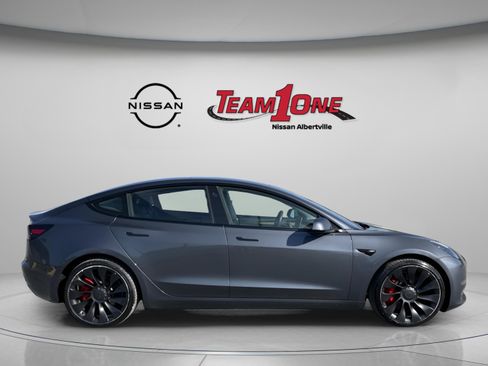 Used 2022 Tesla Model 3 Performance AWD/4WD image 9