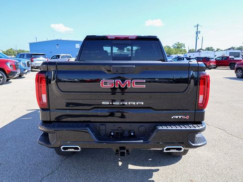 New 2026 GMC Sierra 1500 AT4 w/ AT4 Premium Package AWD/4WD image 4