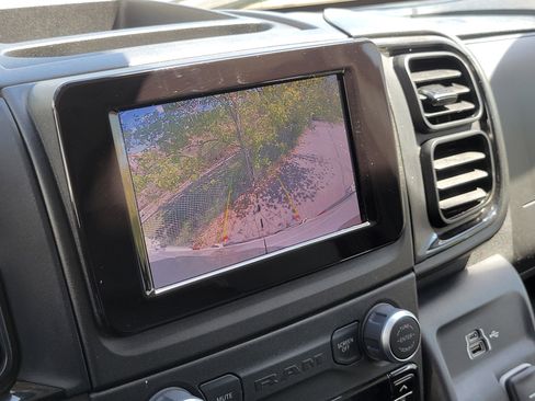 Used 2025 RAM ProMaster 3500 w/ Convenience Group FWD image 14