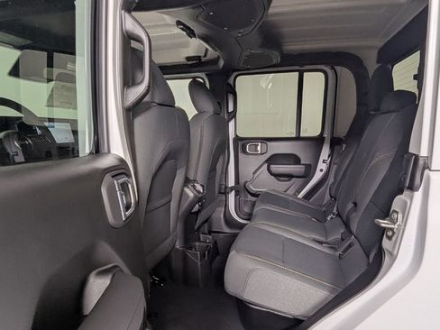 New 2026 Jeep Gladiator Sport image 26