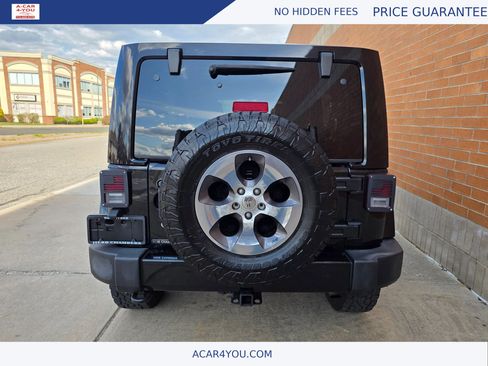 Used 2017 Jeep Wrangler Unlimited Sahara w/ Dual Top Group AWD/4WD image 34