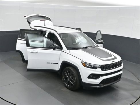 New 2026 Jeep Compass Latitude image 50