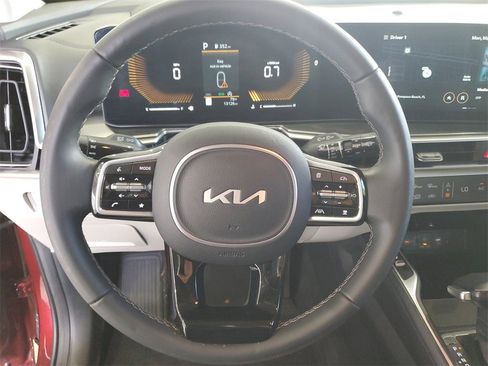 Certified 2025 Kia Sorento S image 24