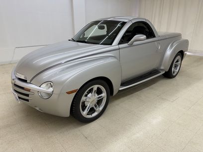 Used 2004 Chevrolet SSR w/ Preferred Equipment Group