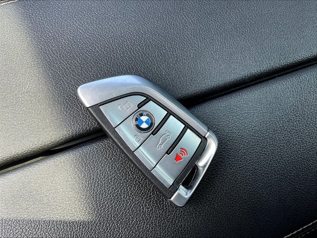 Used 2023 BMW 540i w/ M Sport Package RWD image 37