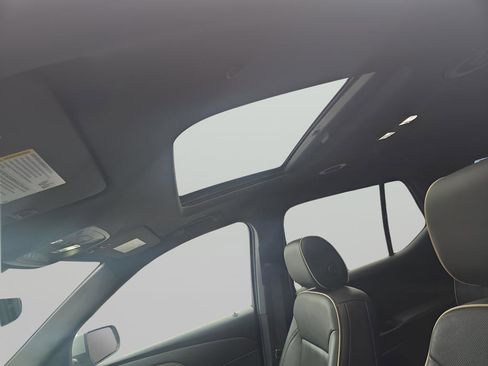 Used 2023 Chevrolet Traverse Premier w/ LPO, Floor Liner Package image 36