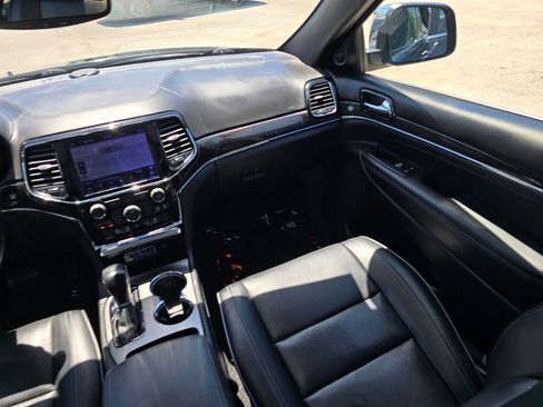 Used 2021 Jeep Grand Cherokee Overland RWD image 39