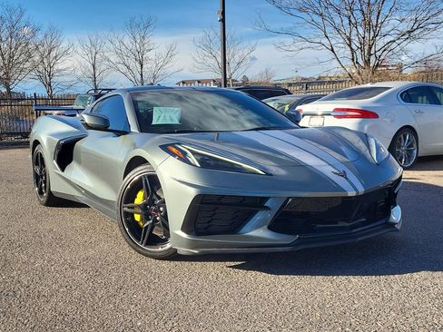 Used 2023 Chevrolet Corvette Stingray Premium Cpe w/ Z51 Performance Package image 2