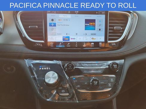 New 2026 Chrysler Pacifica Pinnacle AWD/4WD image 18
