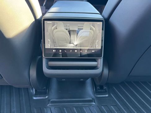 Used 2024 Tesla Model 3 image 15