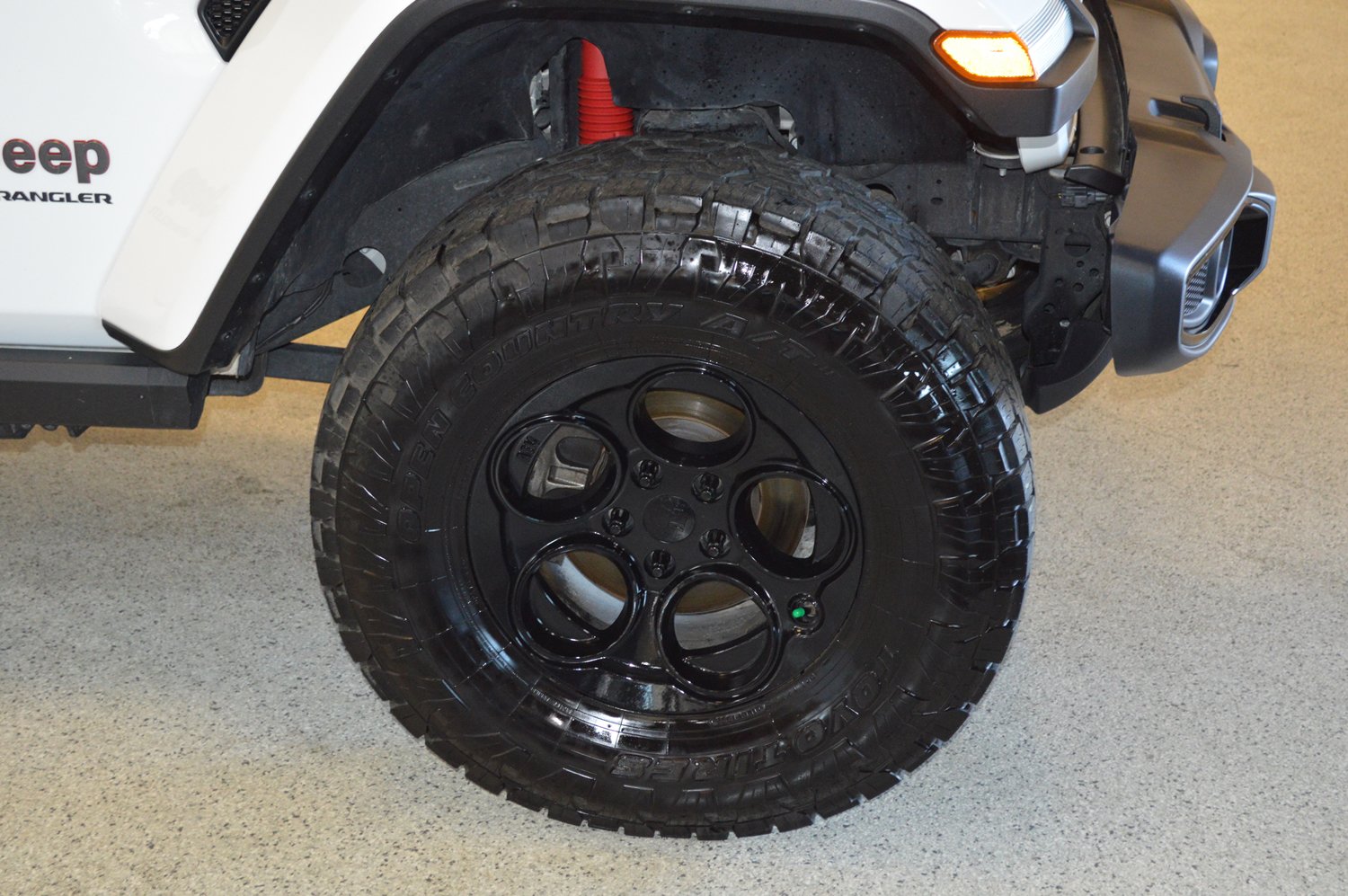 Used 2021 Jeep Wrangler Rubicon AWD/4WD image 9