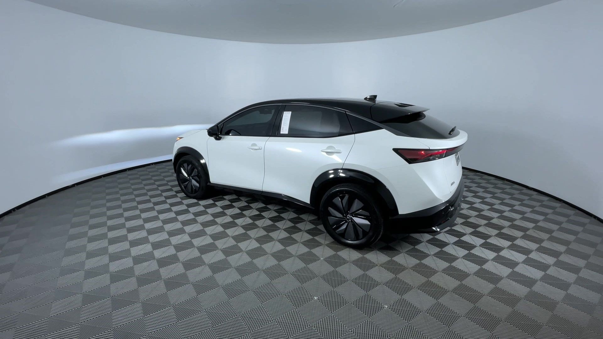 Certified 2024 Nissan Ariya AWD image 7