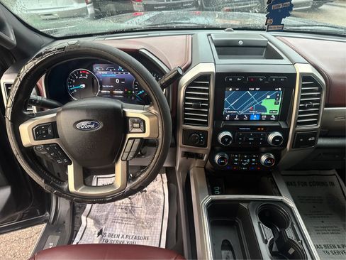 Used 2019 Ford F350 Platinum w/ Platinum Ultimate Package AWD/4WD image 17