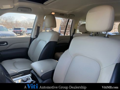 Used 2023 INFINITI QX80 Premium Select w/ Cargo Package image 18