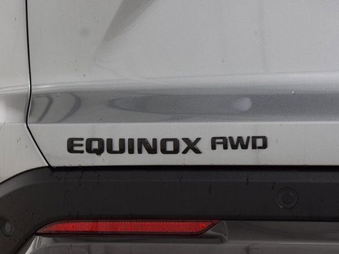 New 2026 Chevrolet Equinox ACTIV w/ Convenience Package III AWD/4WD image 24