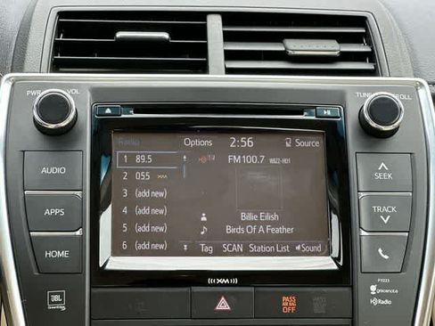 Used 2017 Toyota Camry XLE FWD image 10