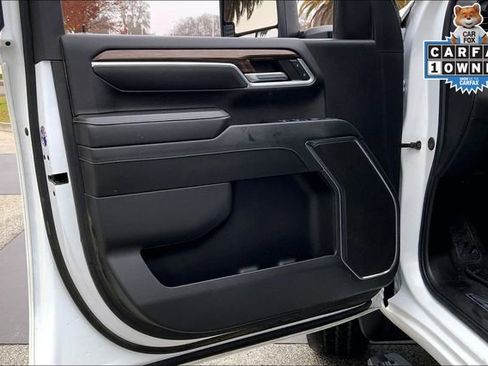 Used 2024 Chevrolet Silverado 2500 LT image 23