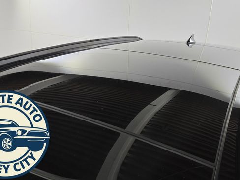 Used 2023 Kia Sportage EX w/ EX Premium Package image 9